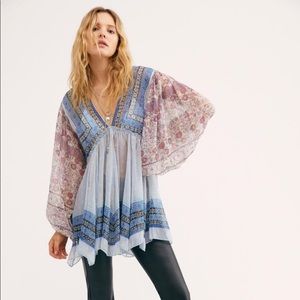 NWT Free People Aliyah Printed V-Neck Tunic